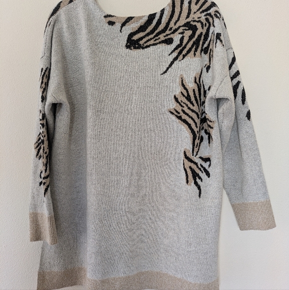 Chico's Tiger Geometric Sweater Cream Tan V Neck Animal Print Boho Womens sz L - Picture 4 of 13